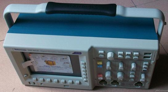 閬中市賣泰克3012C成色極新TDS3012C示波器